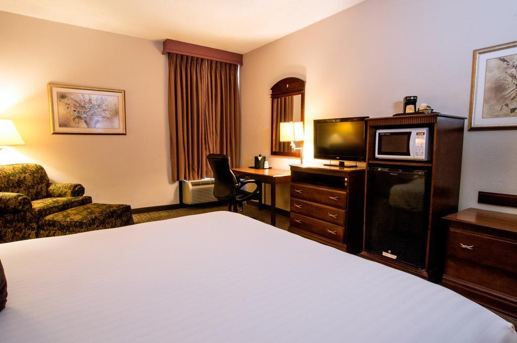 Greenstay Hotel & Suites Central 斯普林菲尔德 外观 照片