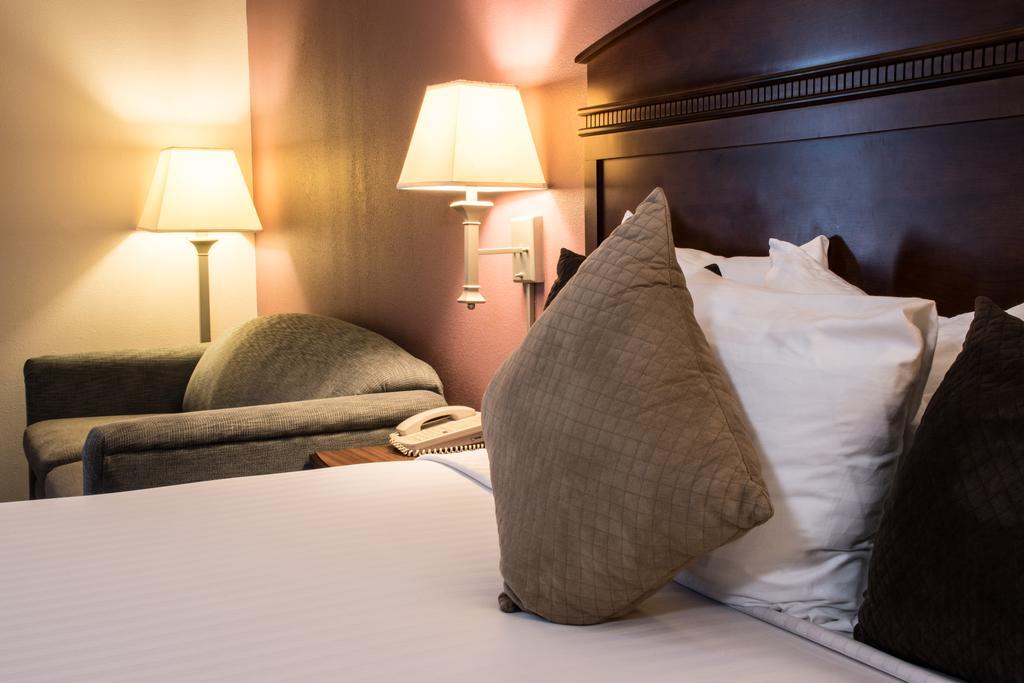 Greenstay Hotel & Suites Central 斯普林菲尔德 外观 照片