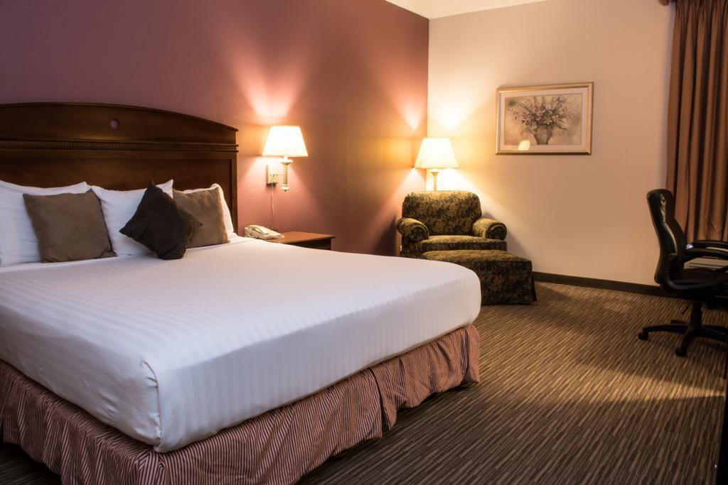 Greenstay Hotel & Suites Central 斯普林菲尔德 外观 照片